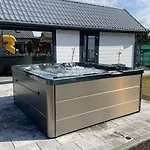 度假居 Comfortable Homes With Air Conditioning *