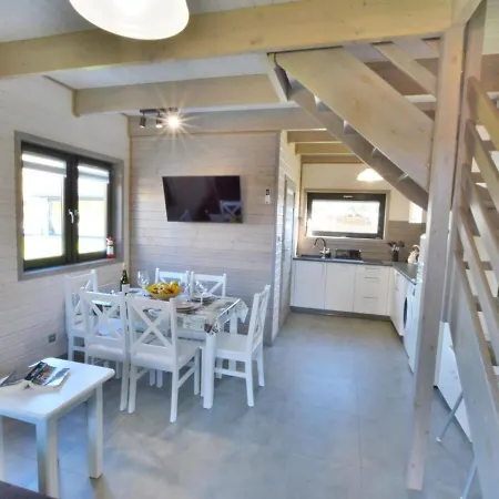 Comfortable Homes With Air Conditioning *