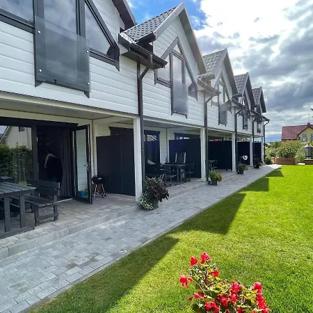 Comfortable Homes With Air Conditioning *